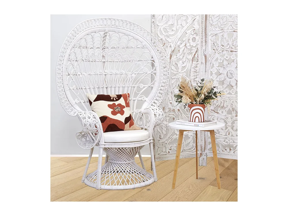 Fauteuil Emmanuelle artisanal en rotin Rotin laqué blanc