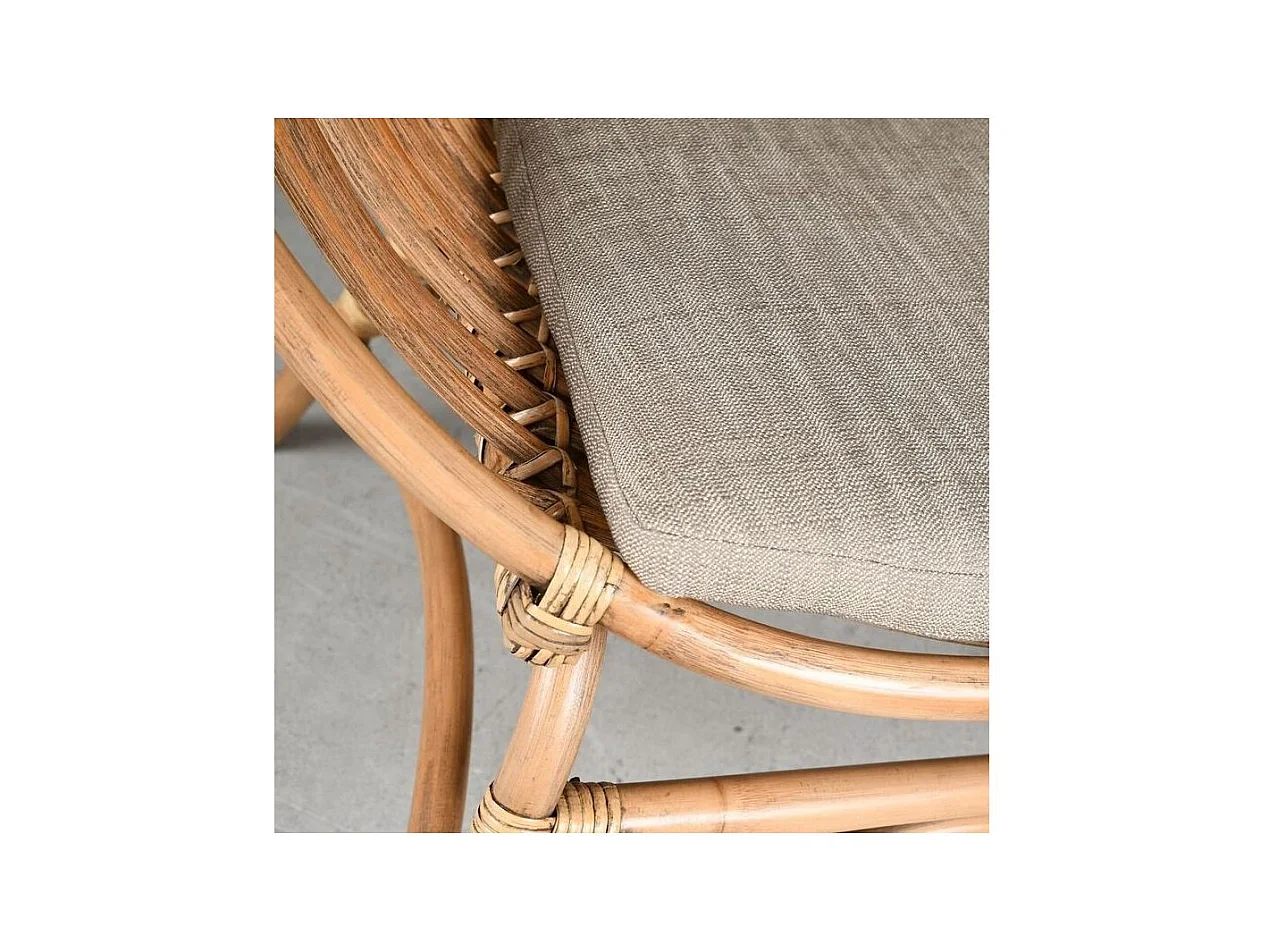 Fauteuil en rotin naturel  ajouré