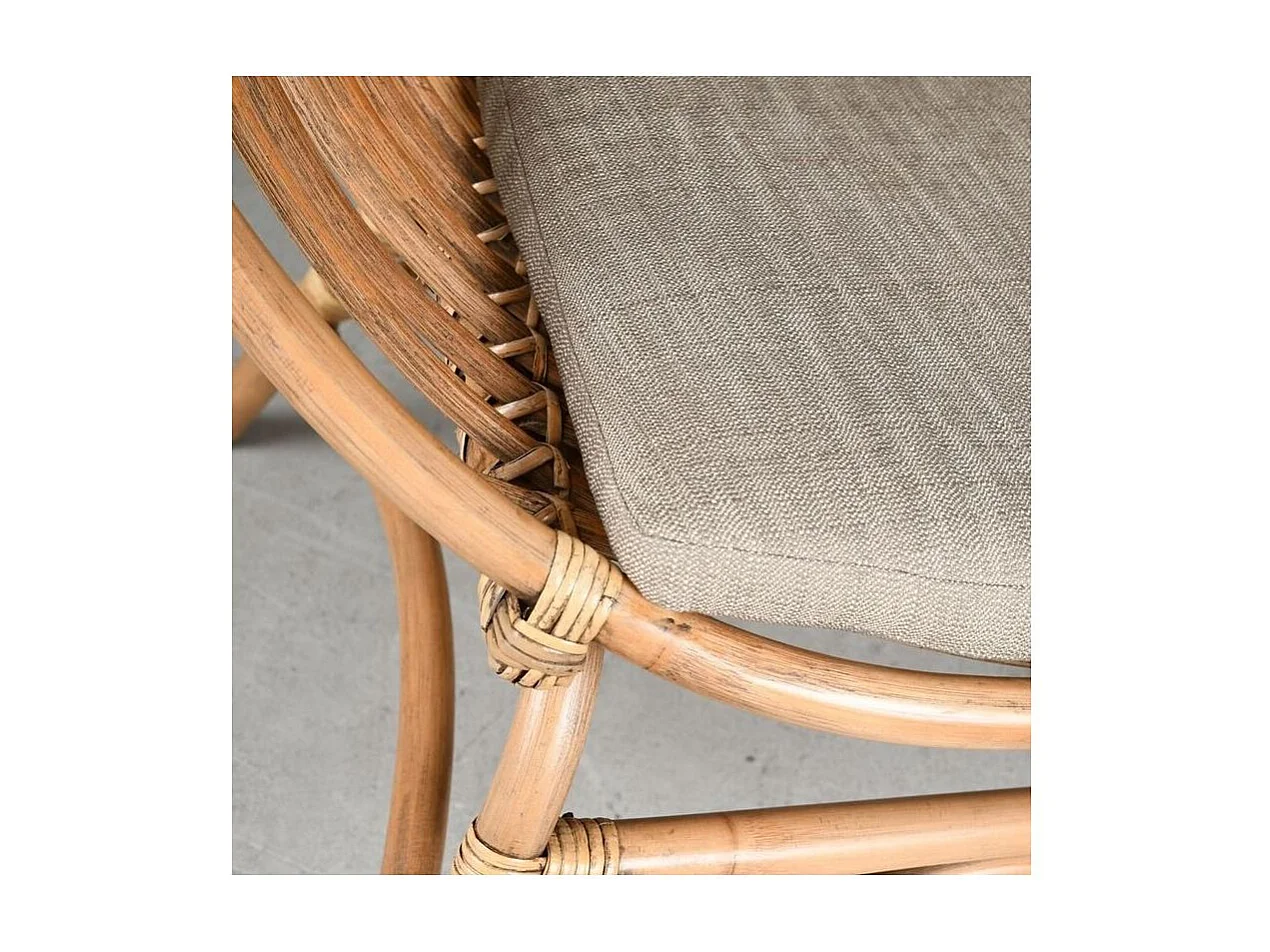 Fauteuil en rotin naturel  ajouré