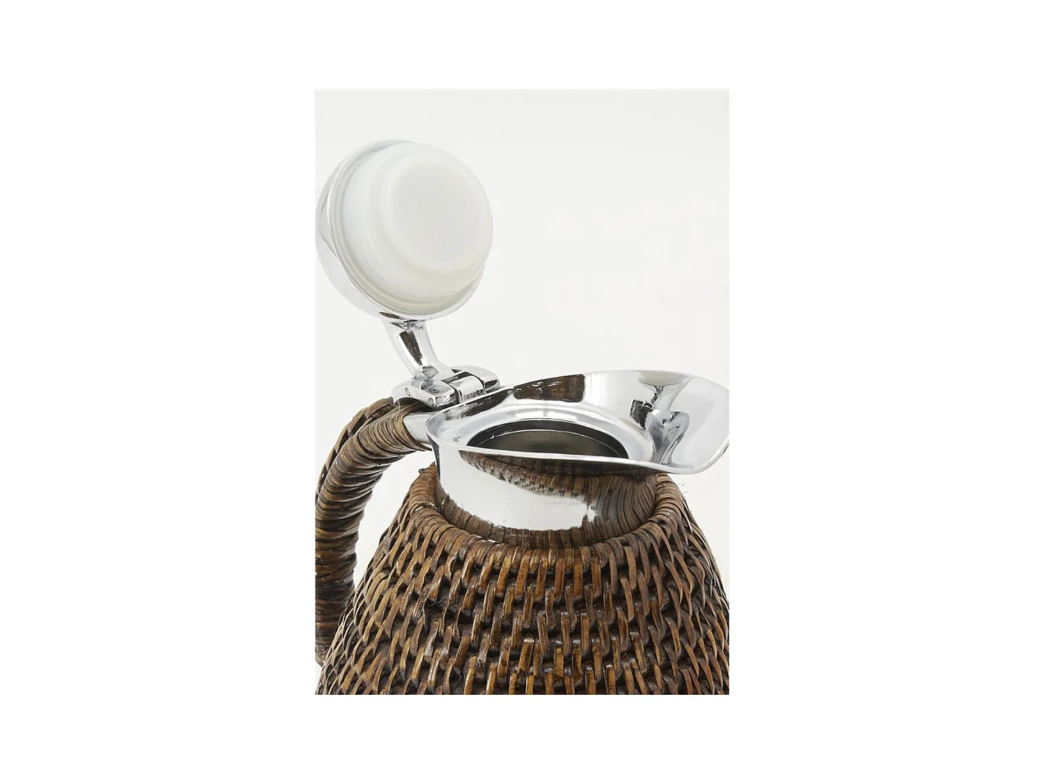 Thermos en acier inoxydable et rotin