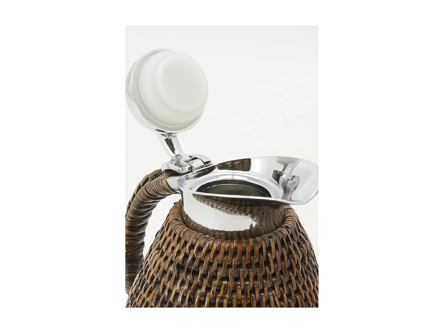 Thermos en acier inoxydable et rotin