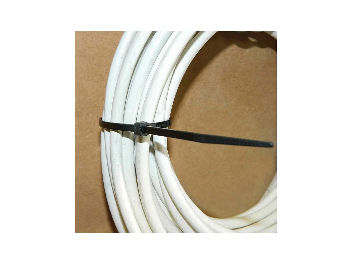 Lot de 100 liens de serrage en nylon 10 cm