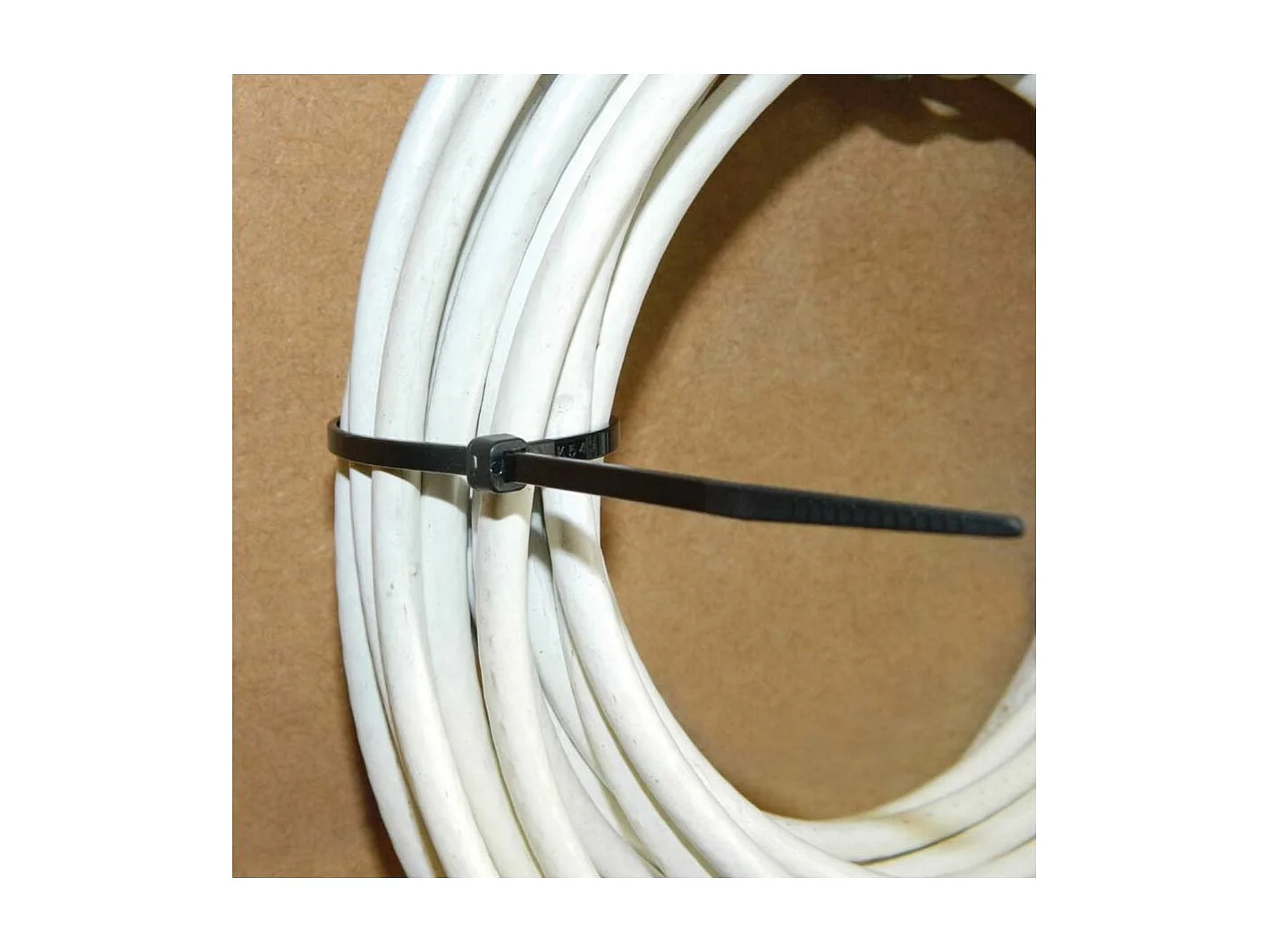 Lot de 100 liens de serrage en nylon 10 cm