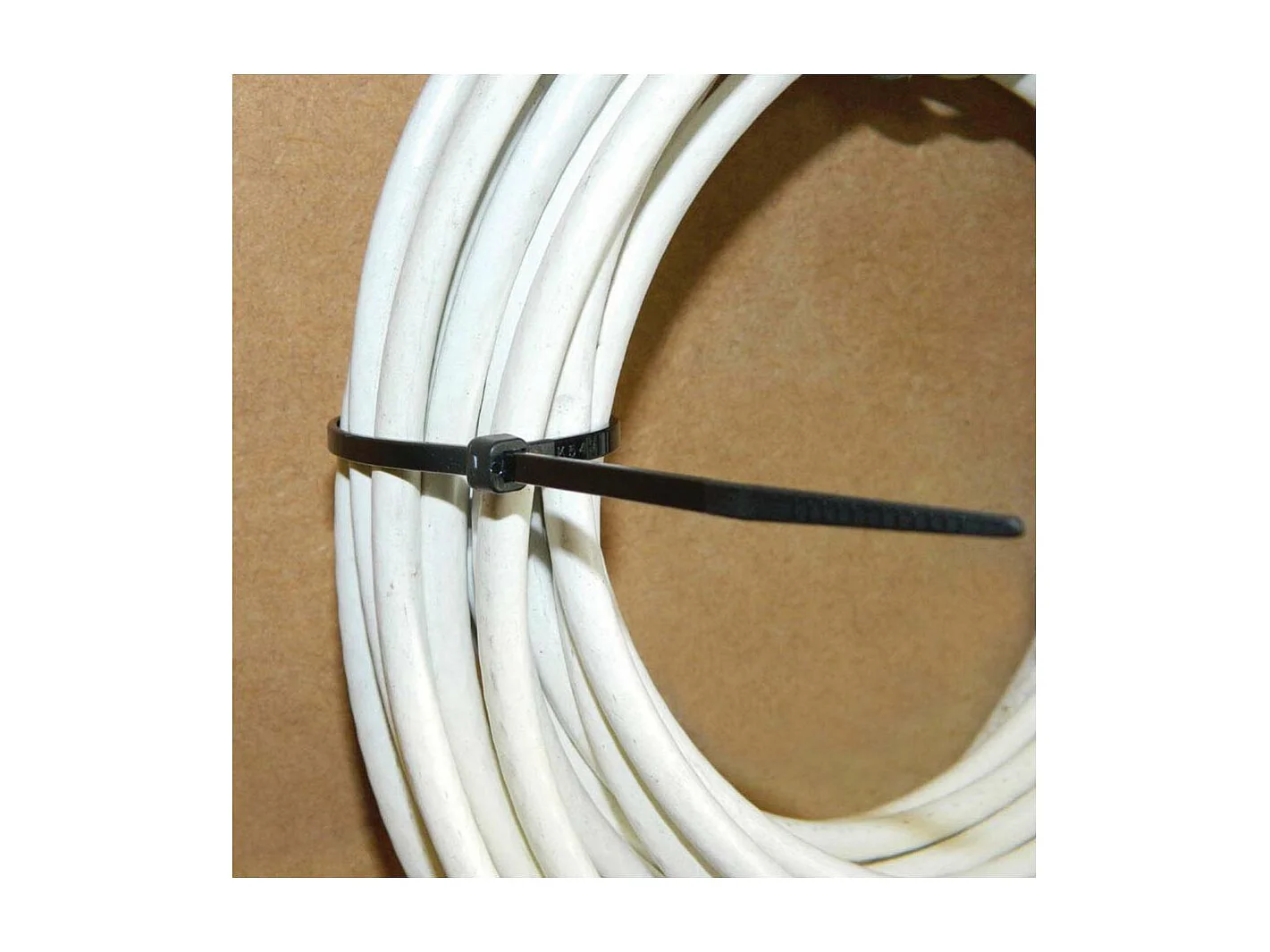 Lot de 100 liens de serrage en nylon 20 cm