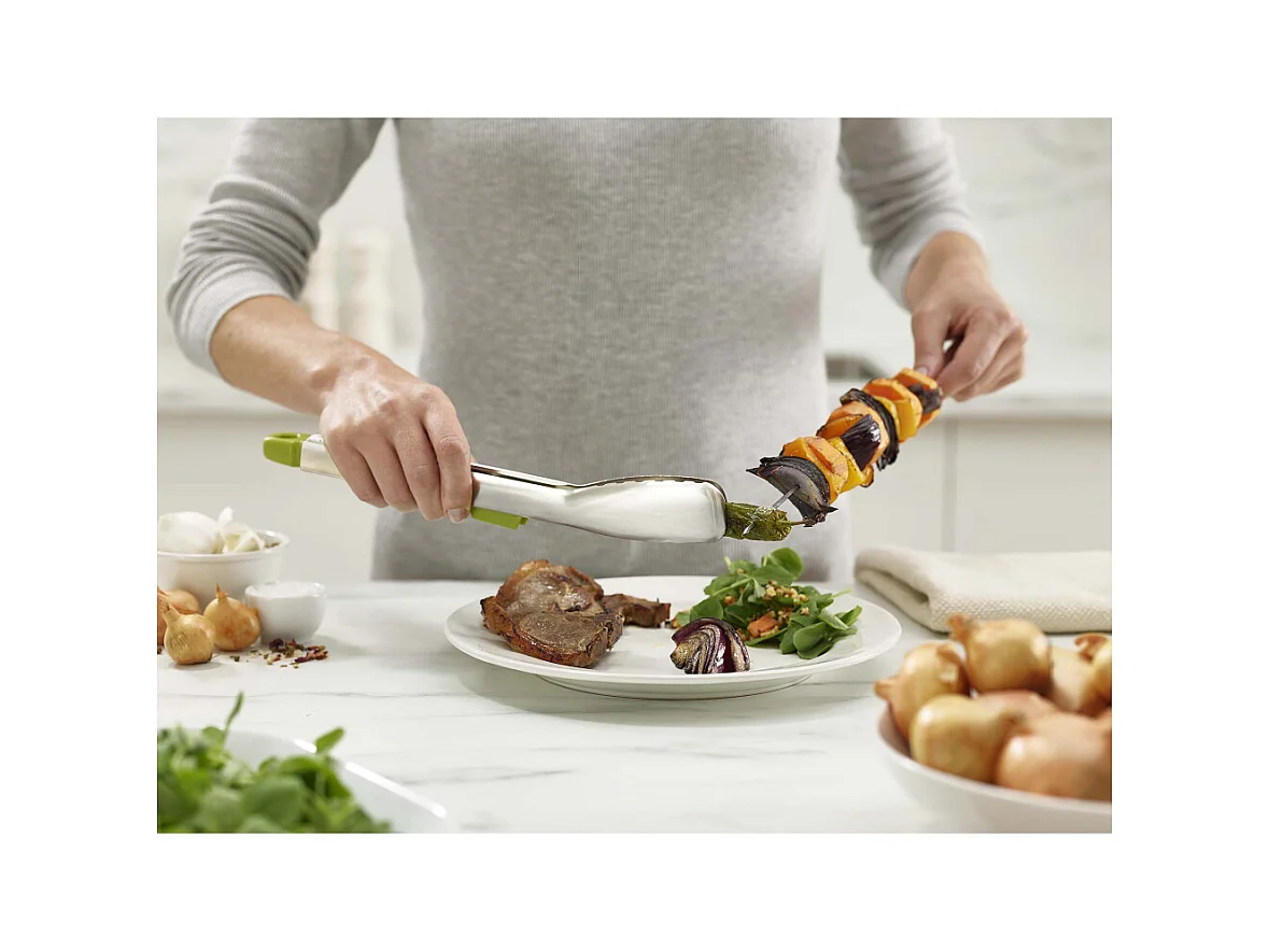 Abrazadera de acero con descanso integrado Elevate steel