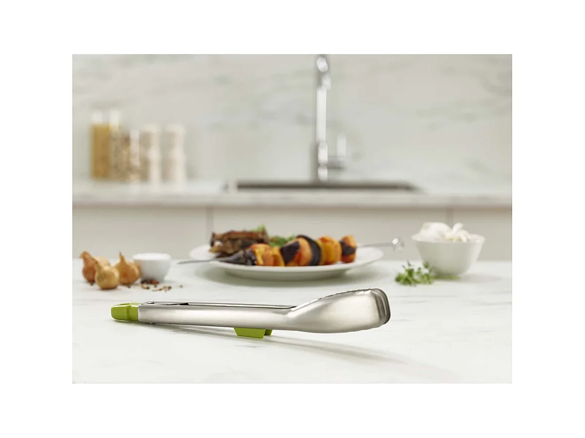 Abrazadera de acero con descanso integrado Elevate steel