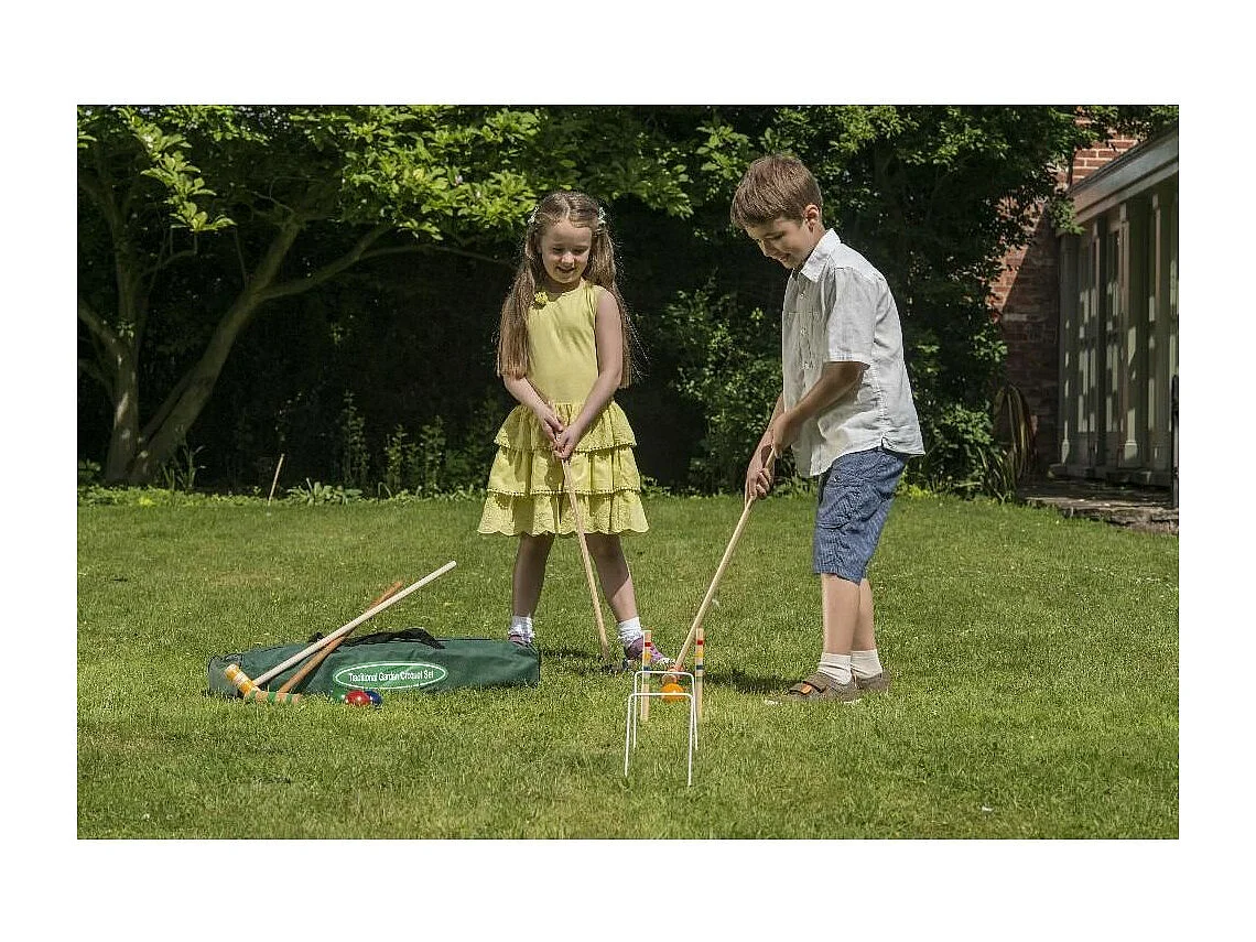 Krocketset Kind aus Holz