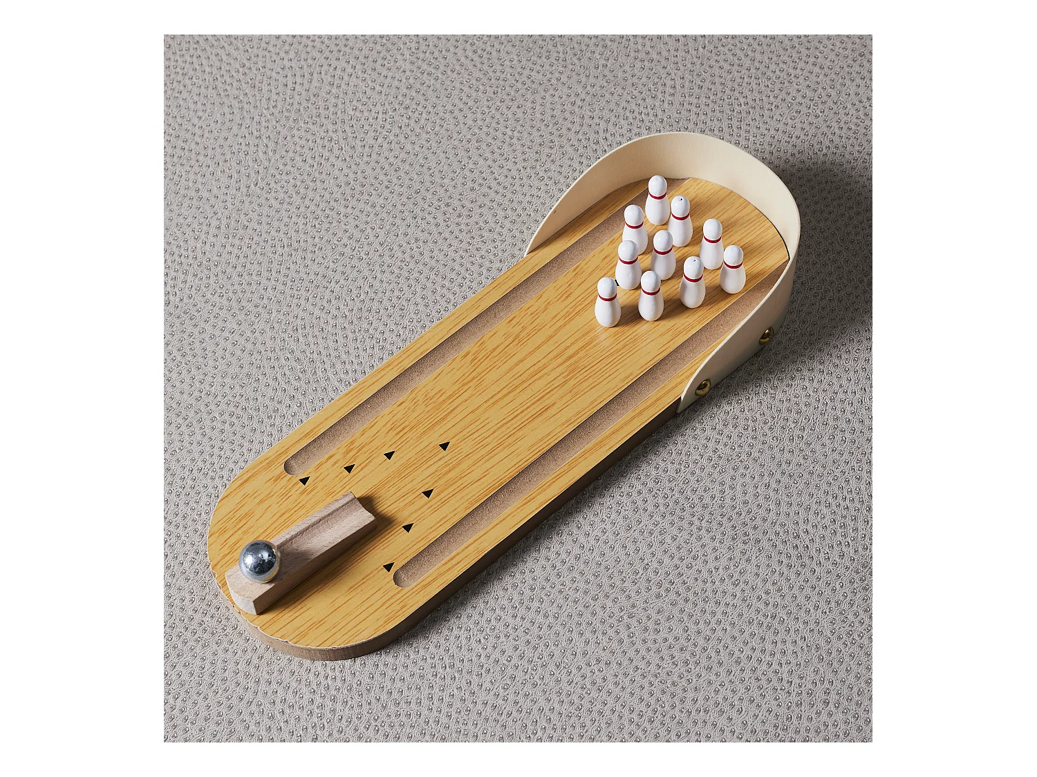 Bowling De Bureau Marron, Blanc