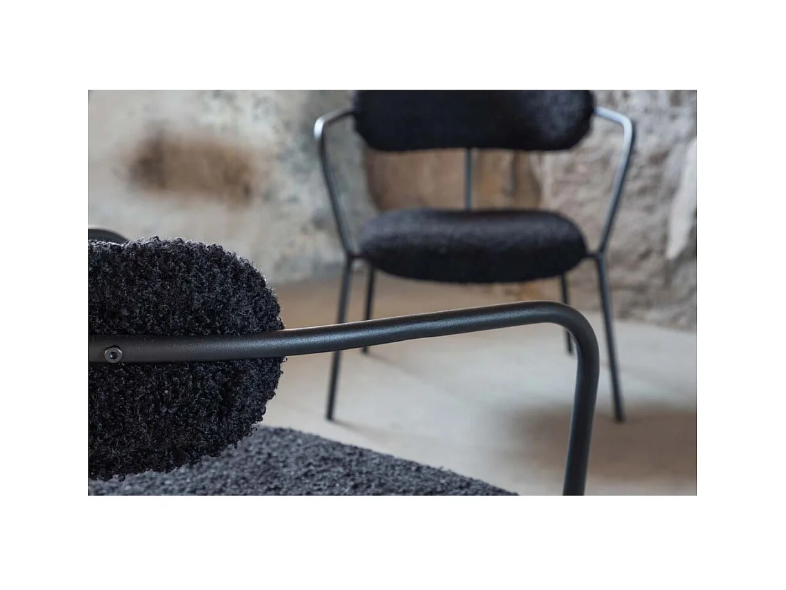 Sessel aus Polyester und Stahl Duffy