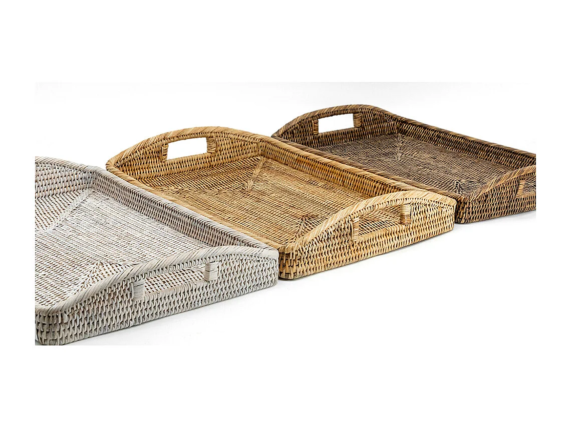 Vassoio in rattan dipinto di bianco