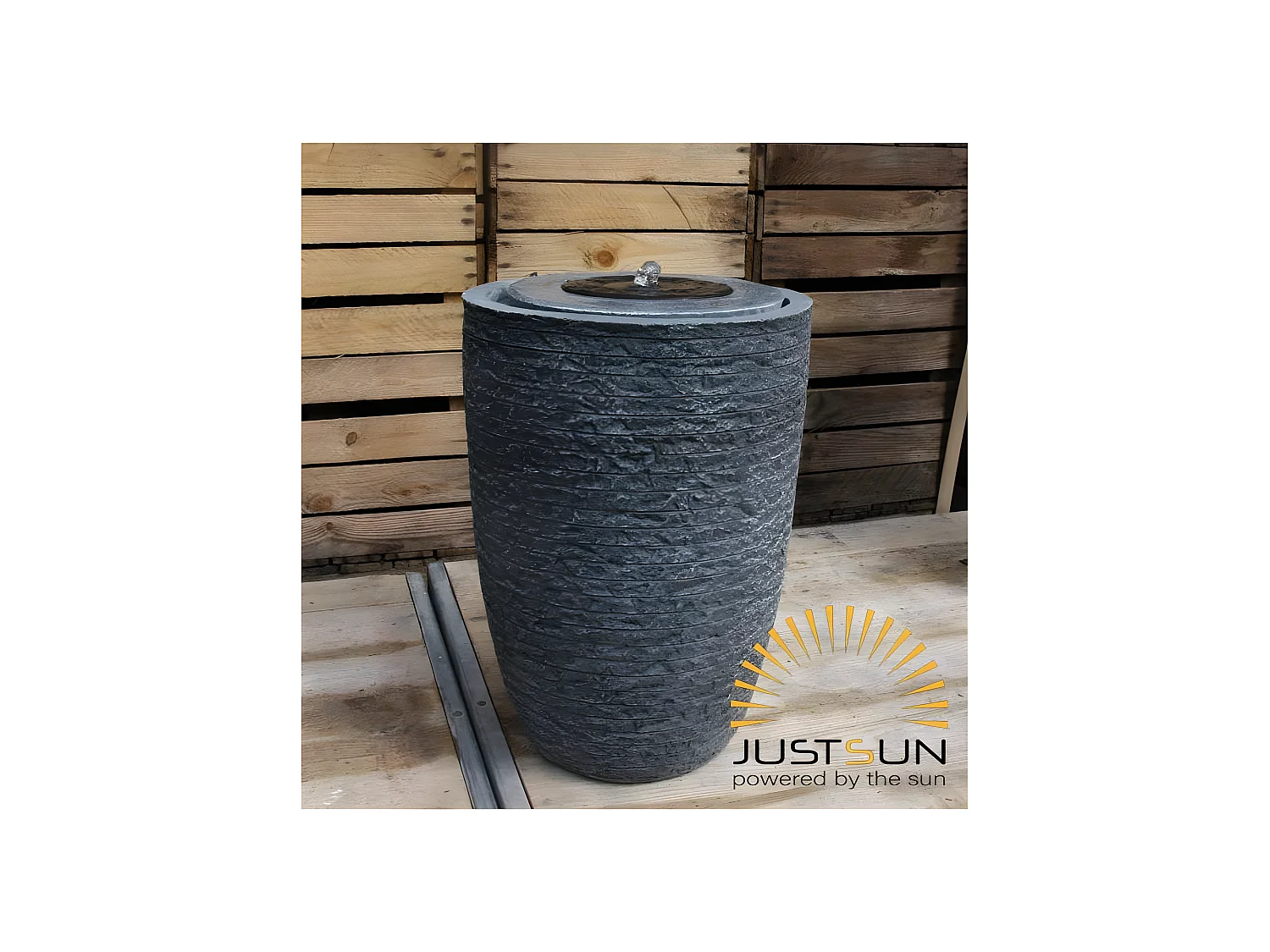 Fontana rotonda da esterno in resina, alimentata a energia solare Joy