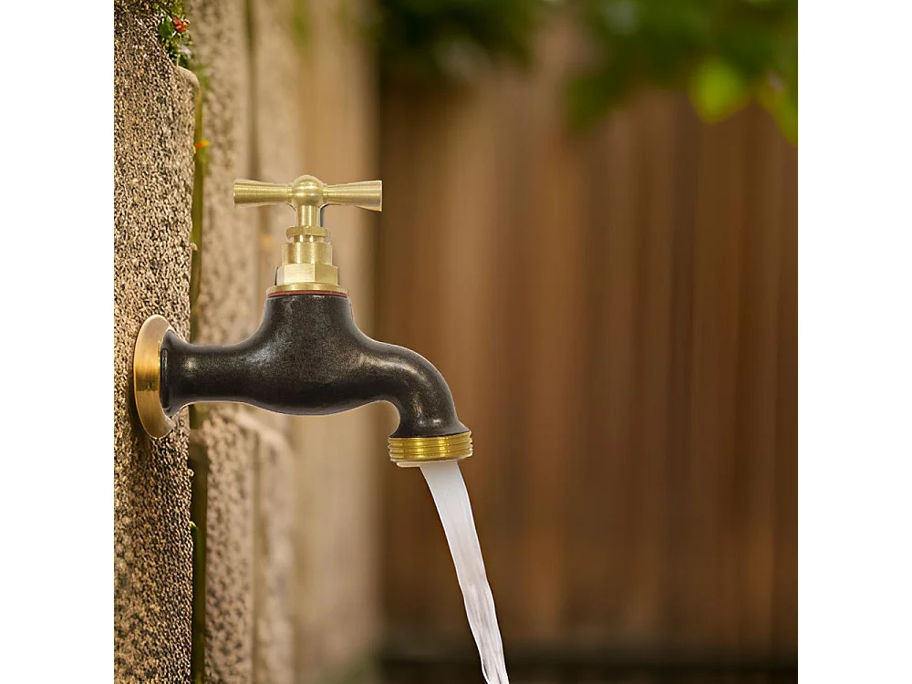 Rubinetto in ottone colorato