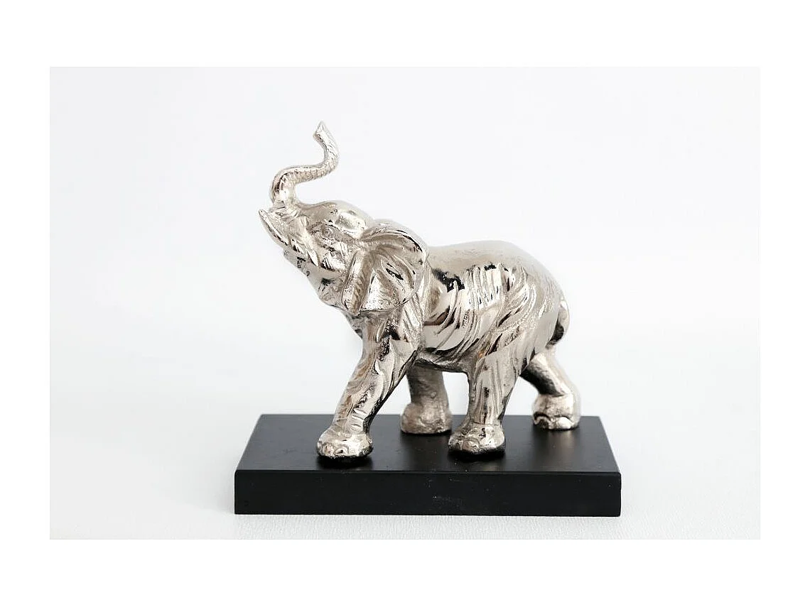 Estatua de elefante de aluminio sobre base de madera 19 cm