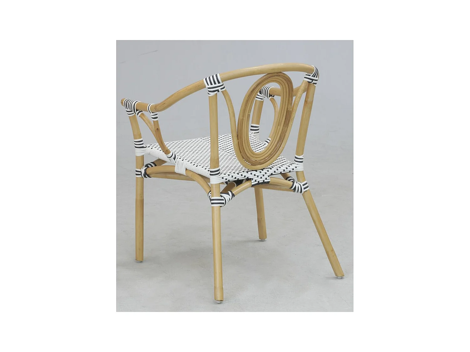 Fauteuil en rotin naturel et polyrésine Ona