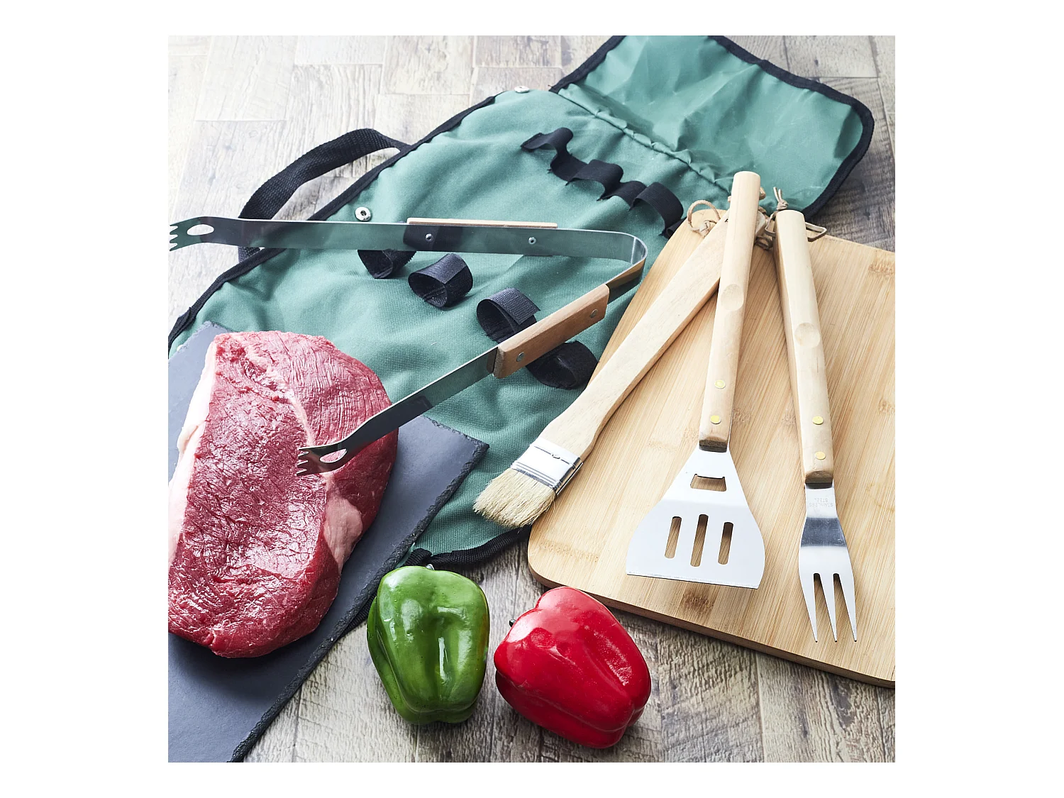 Ustensile Barbecue X4 Noir, Marron, Argent