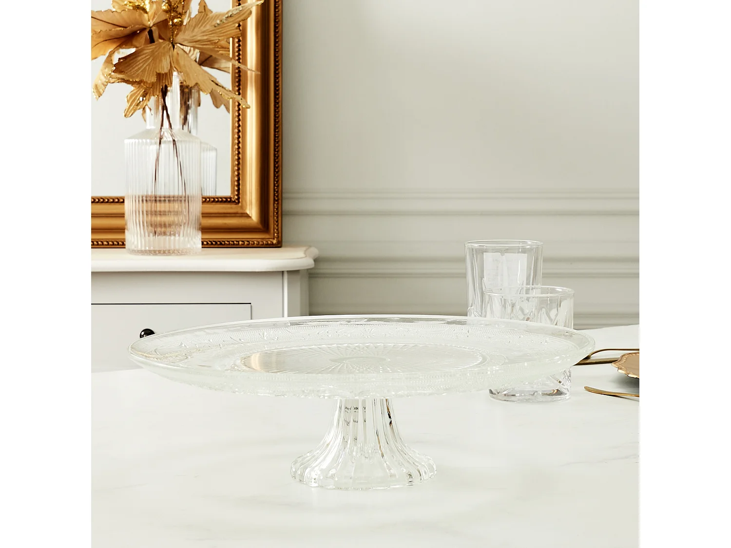 Plat De Presentation En Verre Cisele Transparent