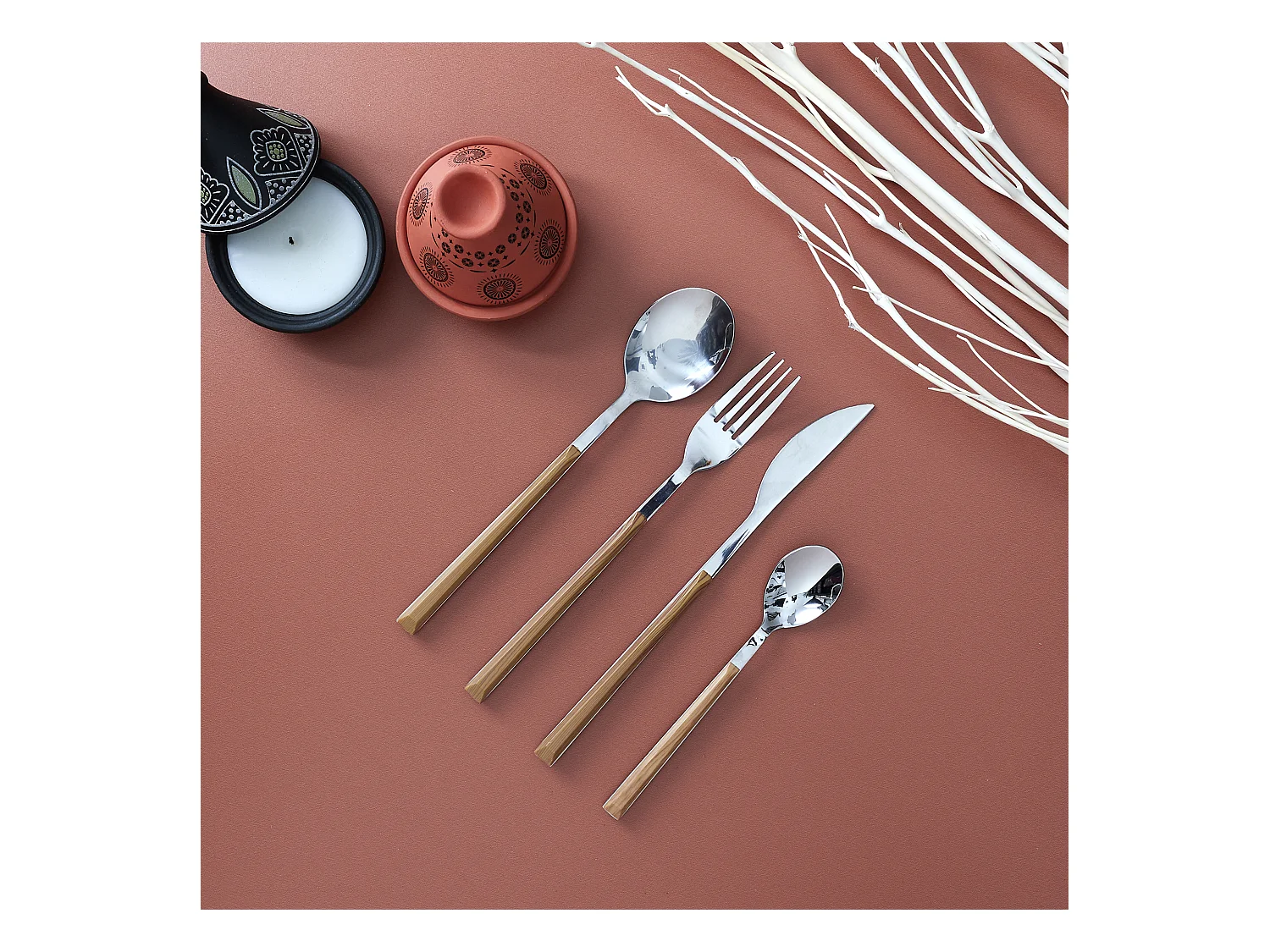 Menagere Effet Bois X16 Marron, Argent