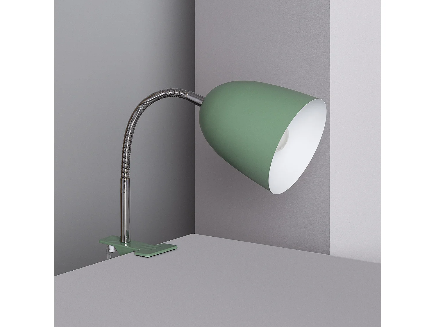 Flexo da Tavolo In Metallo con Pinza Ripley Verde Celadon