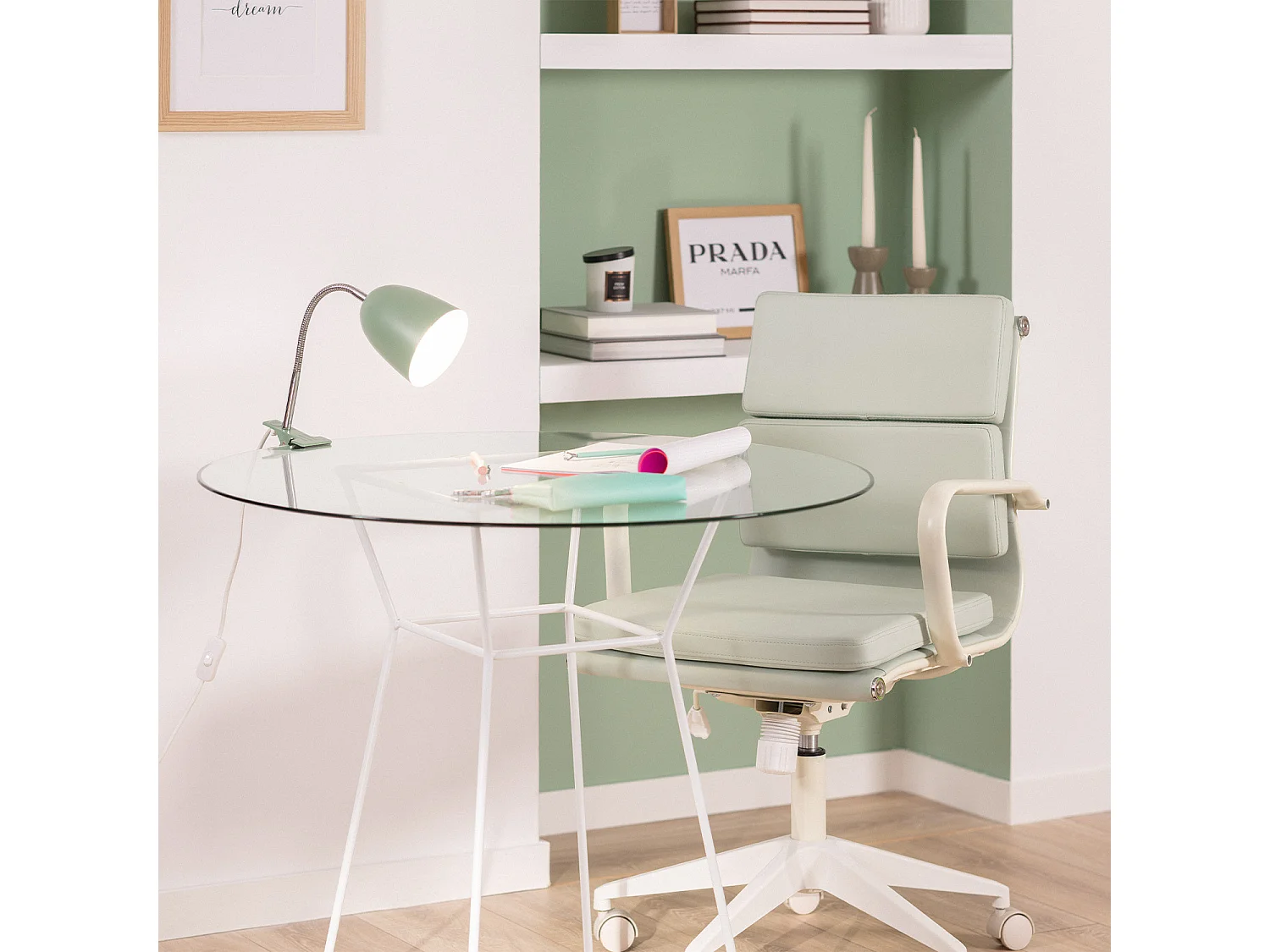 Flexo da Tavolo In Metallo con Pinza Ripley Verde Celadon