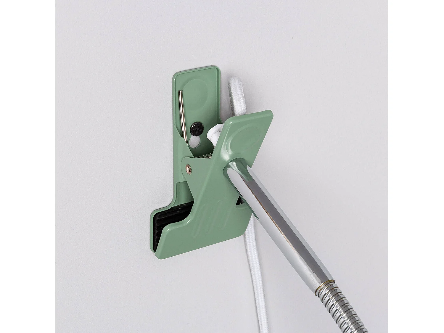 Flexo da Tavolo In Metallo con Pinza Ripley Verde Celadon