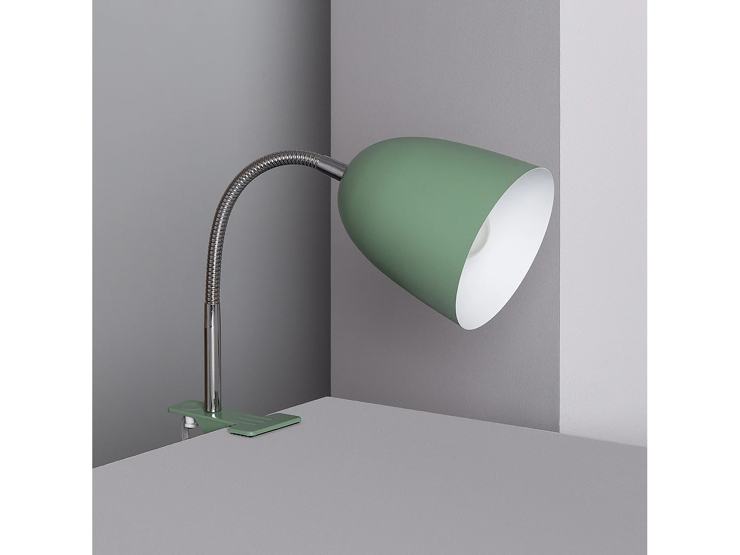 Flexo da Tavolo In Metallo con Pinza Ripley Verde Celadon