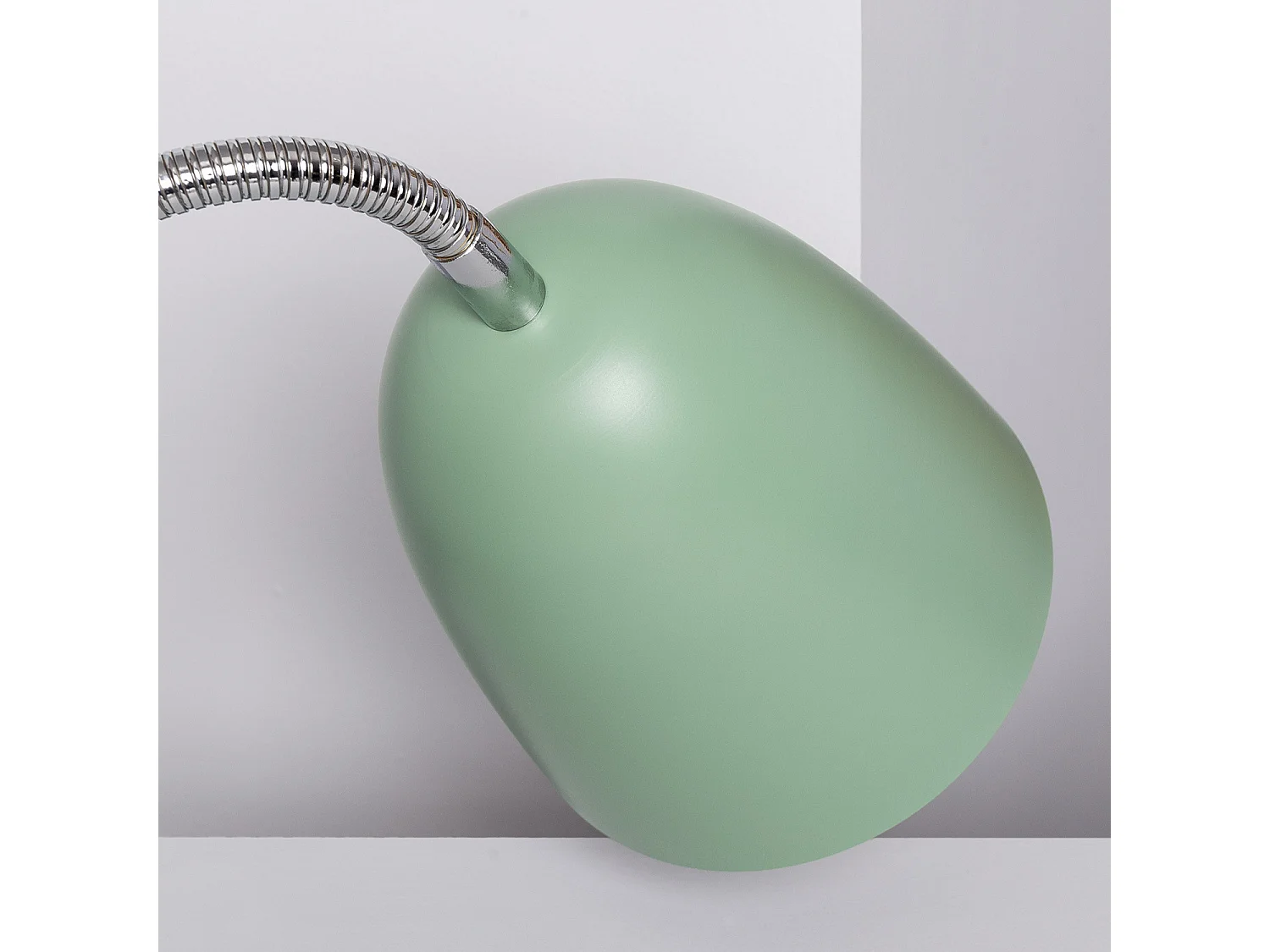 Flexo da Tavolo In Metallo con Pinza Ripley Verde Celadon