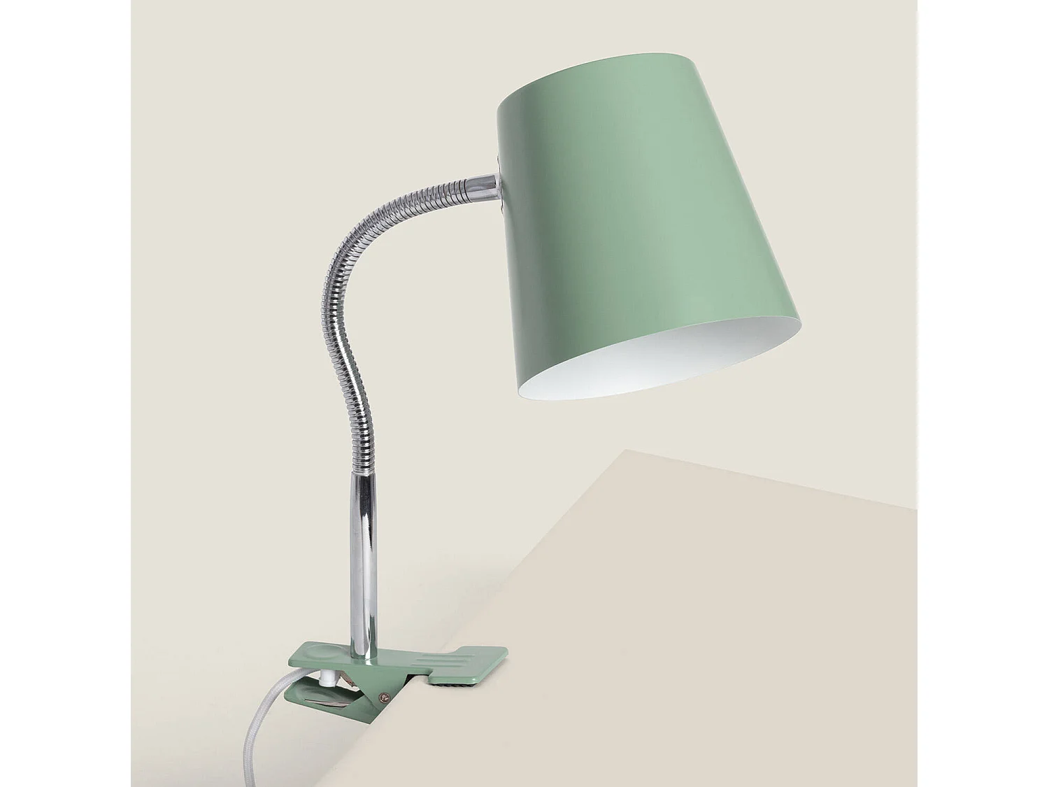 Lámpara Flexo Escritorio de Metal con Pinza Delavan