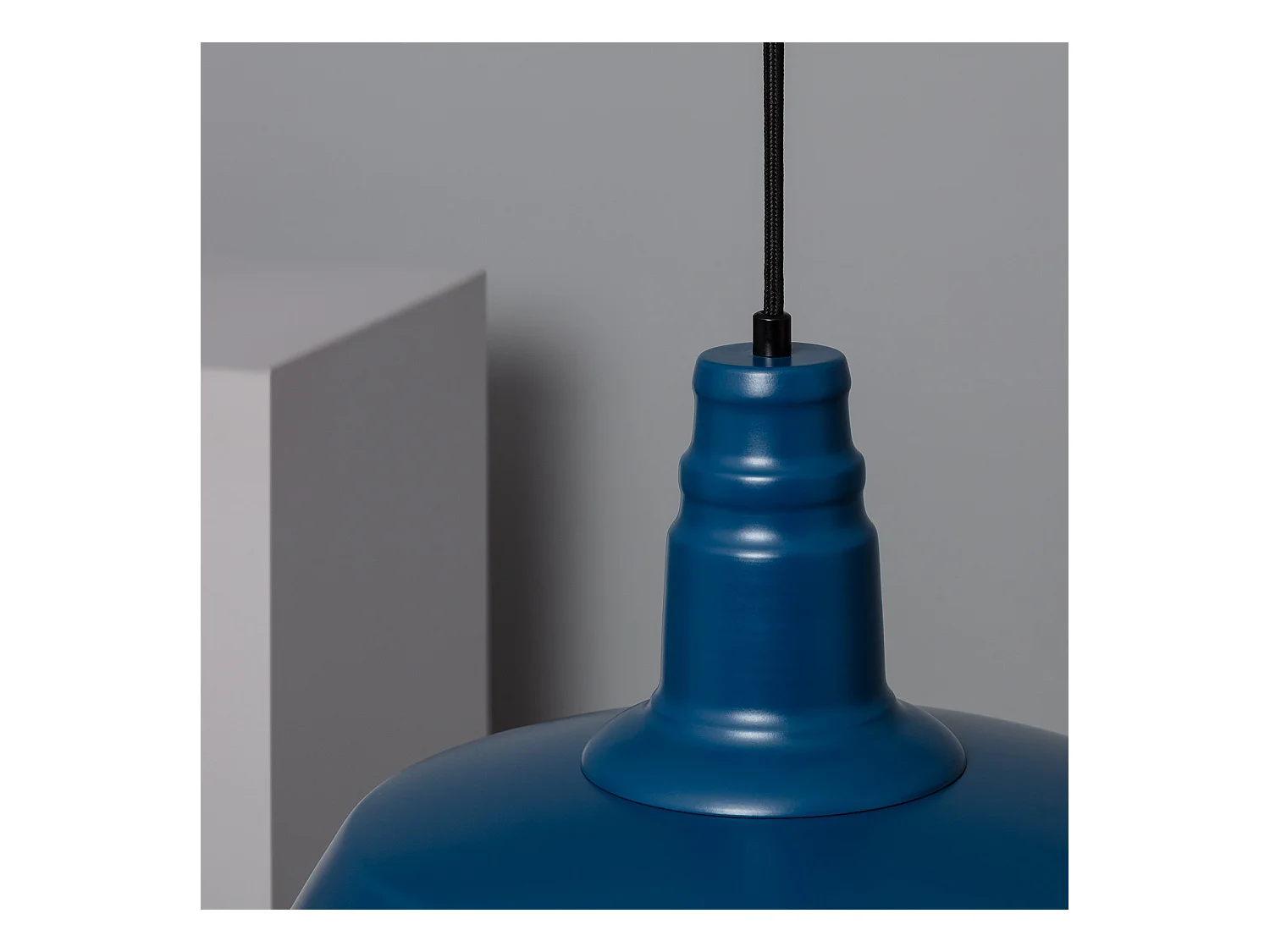 Lampada a Sospensione in Metallo Jagger Azzurro