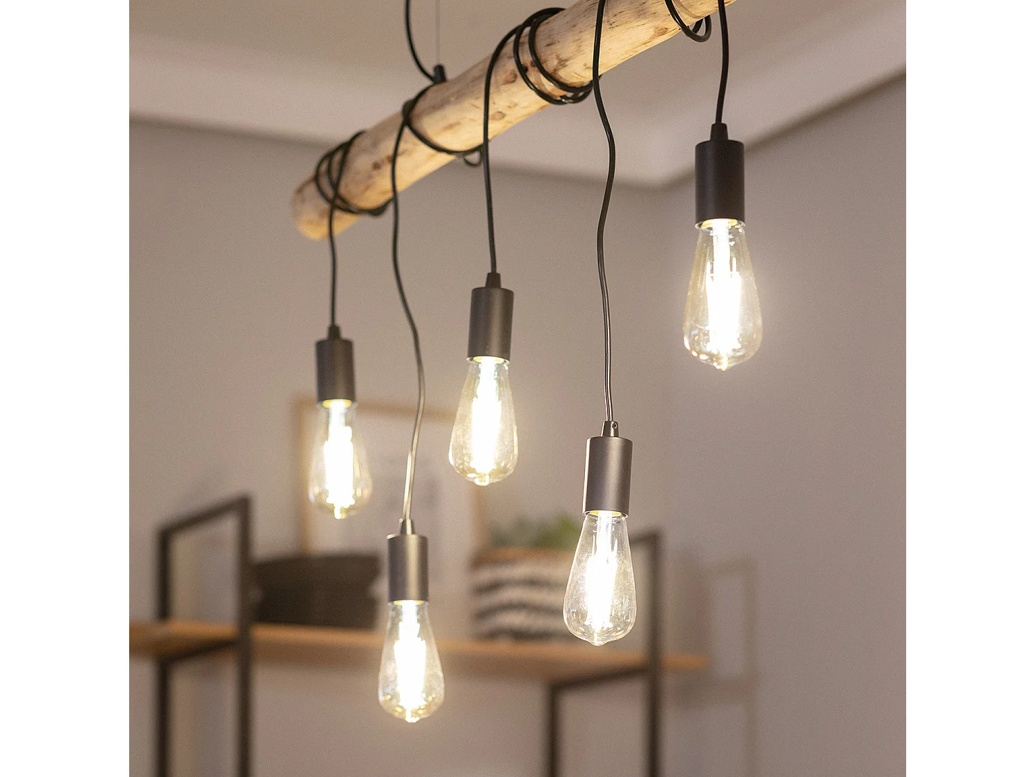 Lampada a Sospensione in Metallo e Legno Yagis Nero