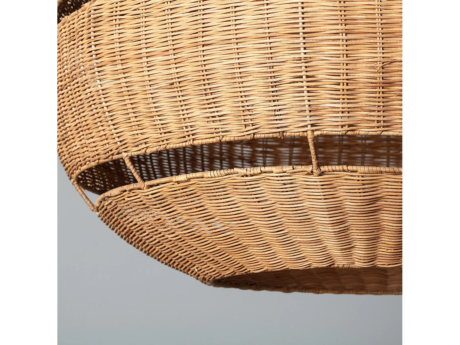 Suspension Rotin pour Extérieure Oblate Bulang Ø800 mm ILUZZIA Noir extérieur