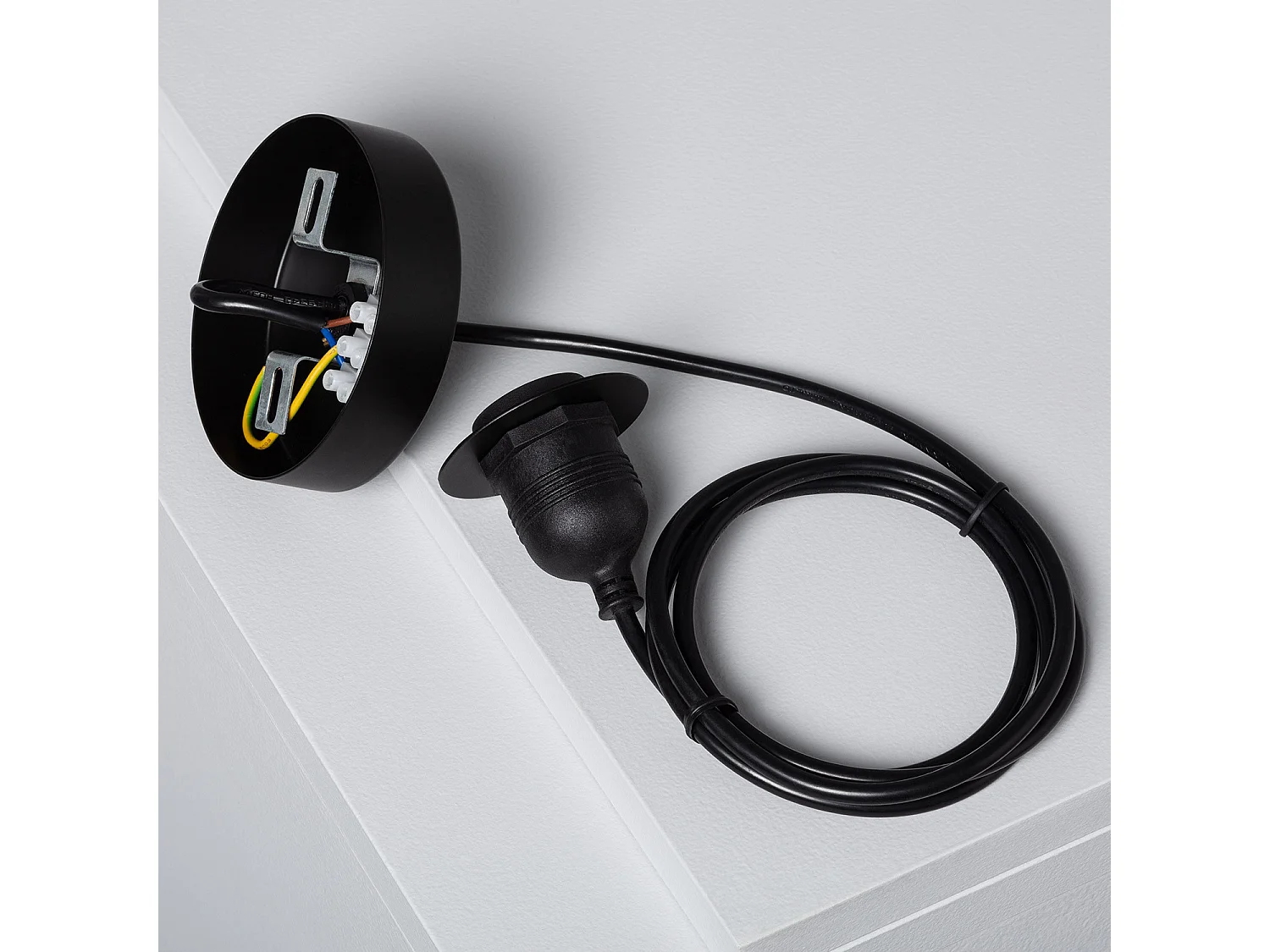 Suspension Rotin pour Extérieure Oblate Bulang Ø800 mm ILUZZIA Noir extérieur