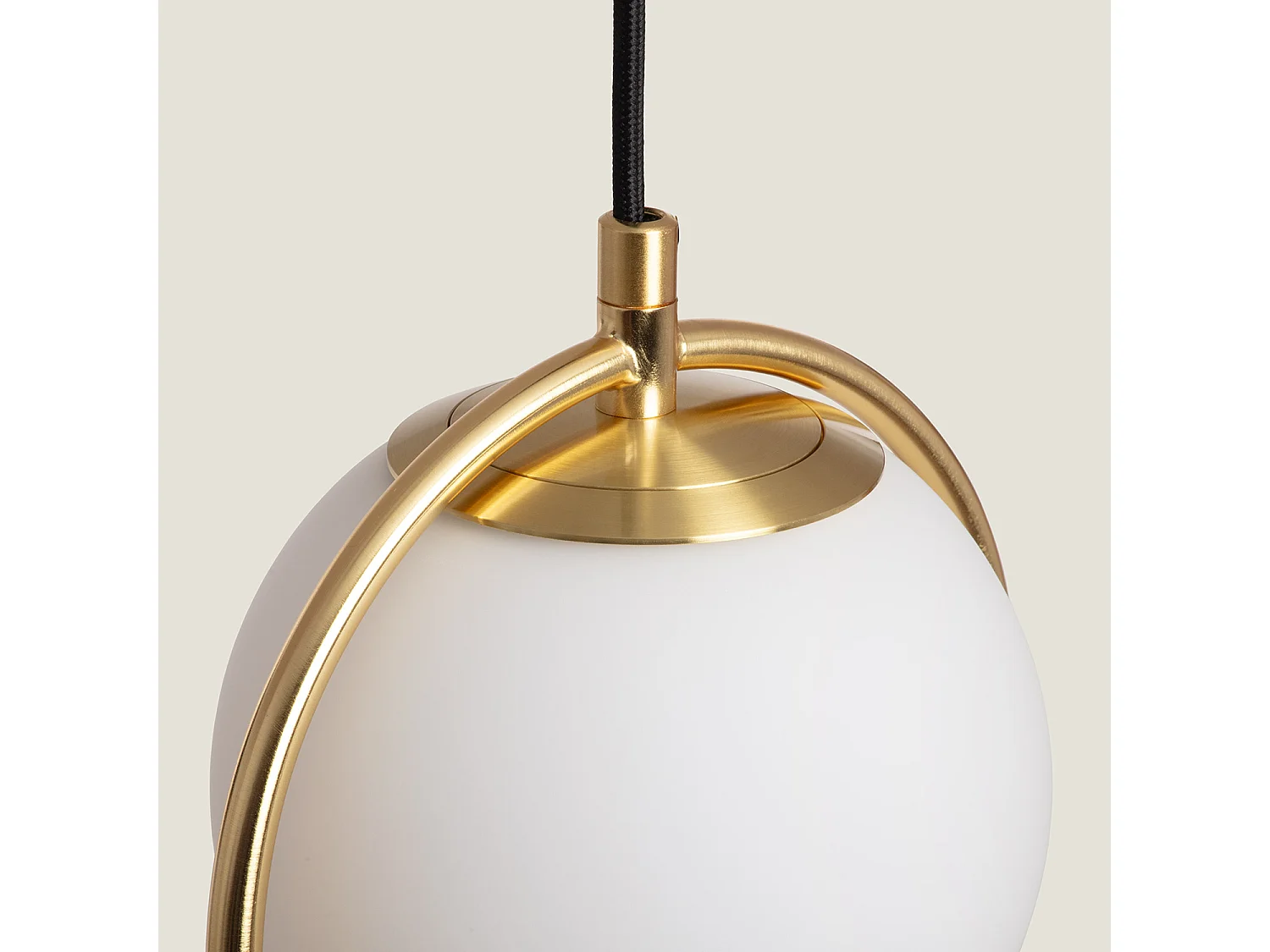 Lampada a Sospensione Metallo e Vetro Moonlight Puncak Oro