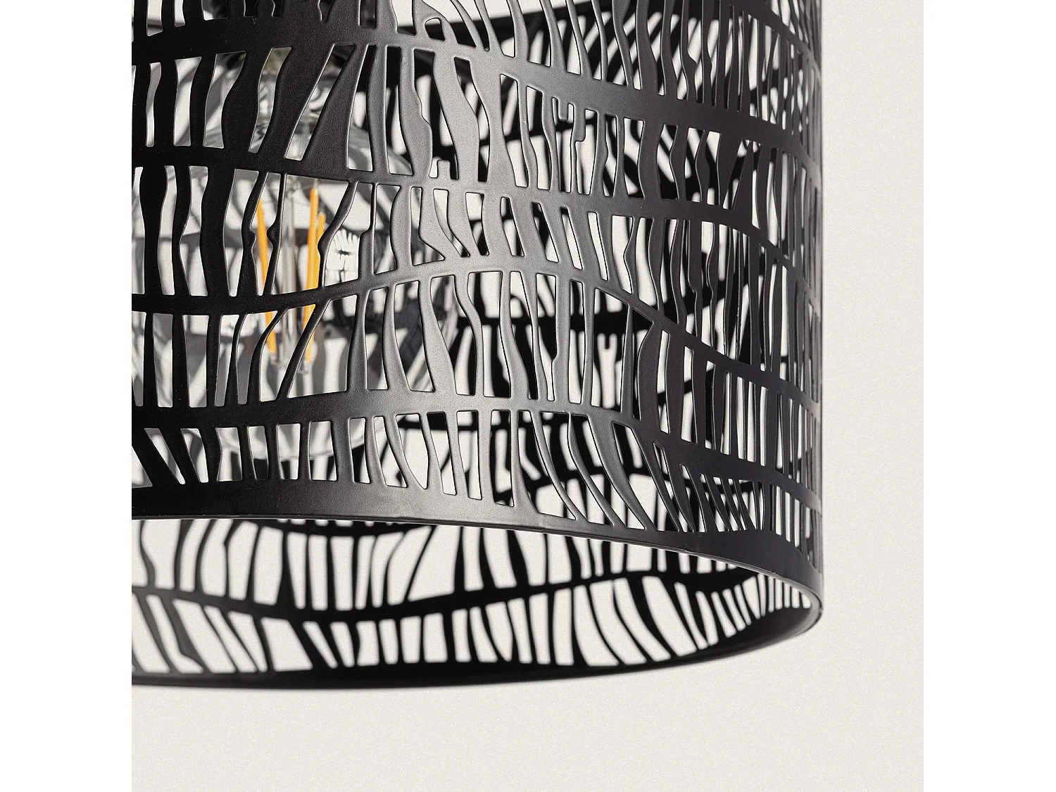 Suspension en métal Vitta Noir