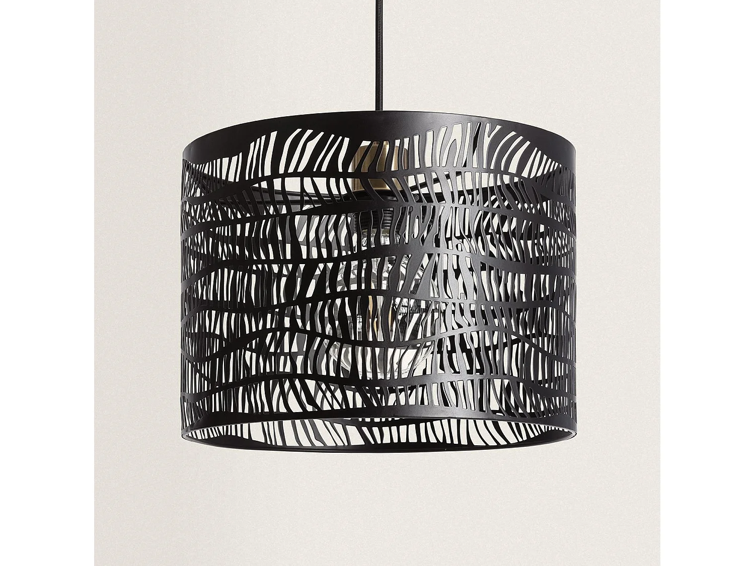 Suspension en métal Vitta Noir