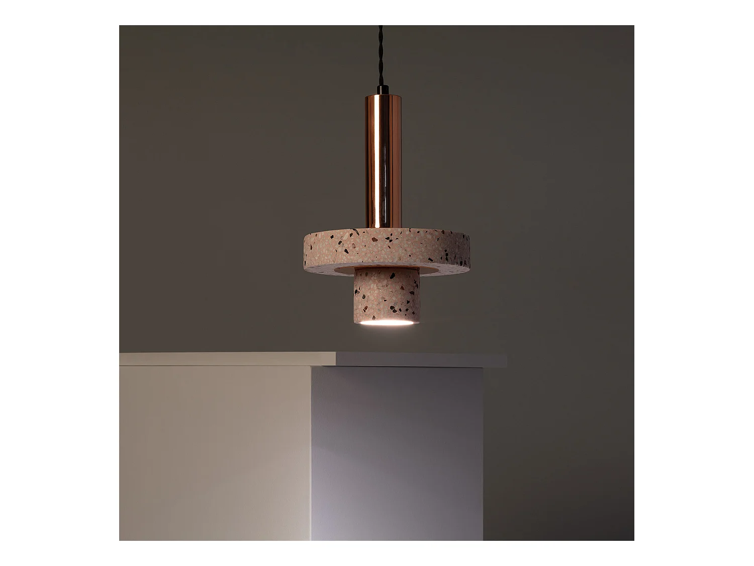 Lampada a Sospensione Metallo e Cemento Hestia Oro Rosa