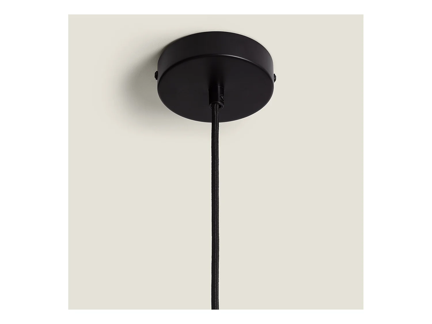 Lámpara Colgante Metal y Madera Kidonge Negro