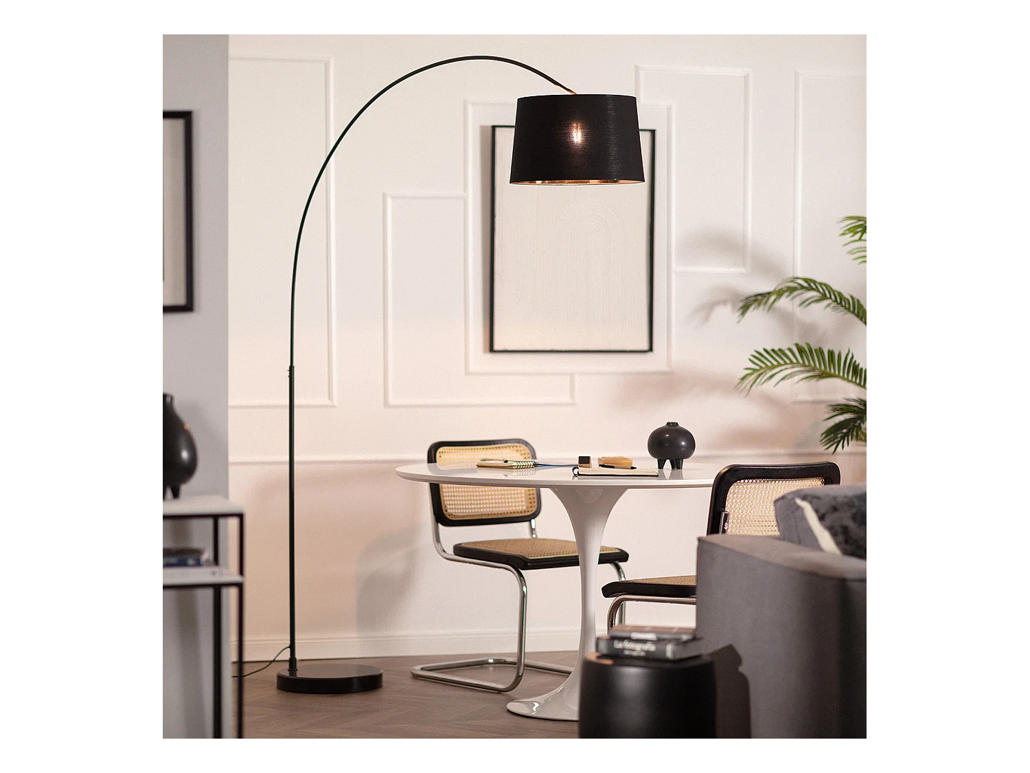 Lámpara de Pie Metal Reflect Negro