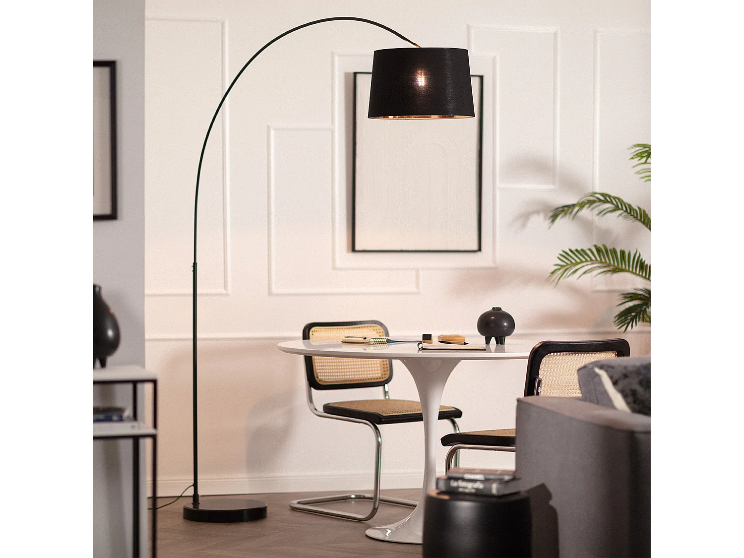 Lámpara de Pie Metal Reflect Negro