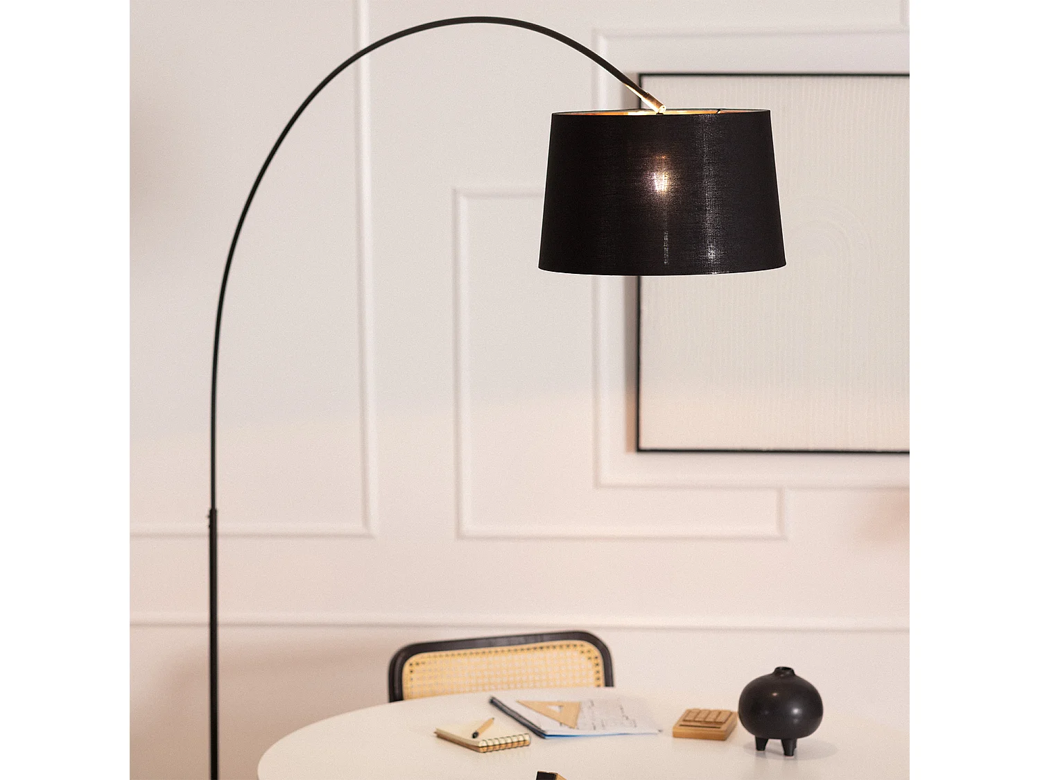 Lámpara de Pie Metal Reflect Negro