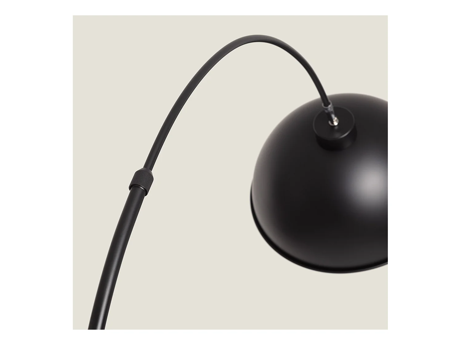 Lámpara de Pie Aluminio Maisie Negro