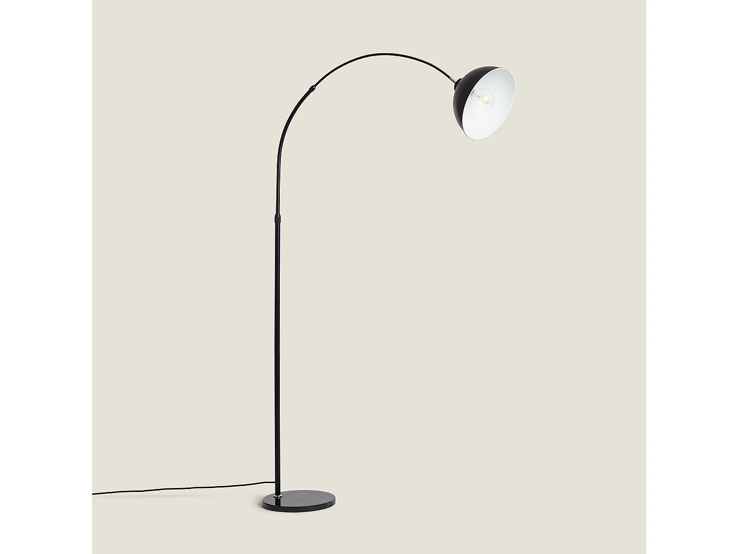Lampadaire Aluminium Maisie Noir