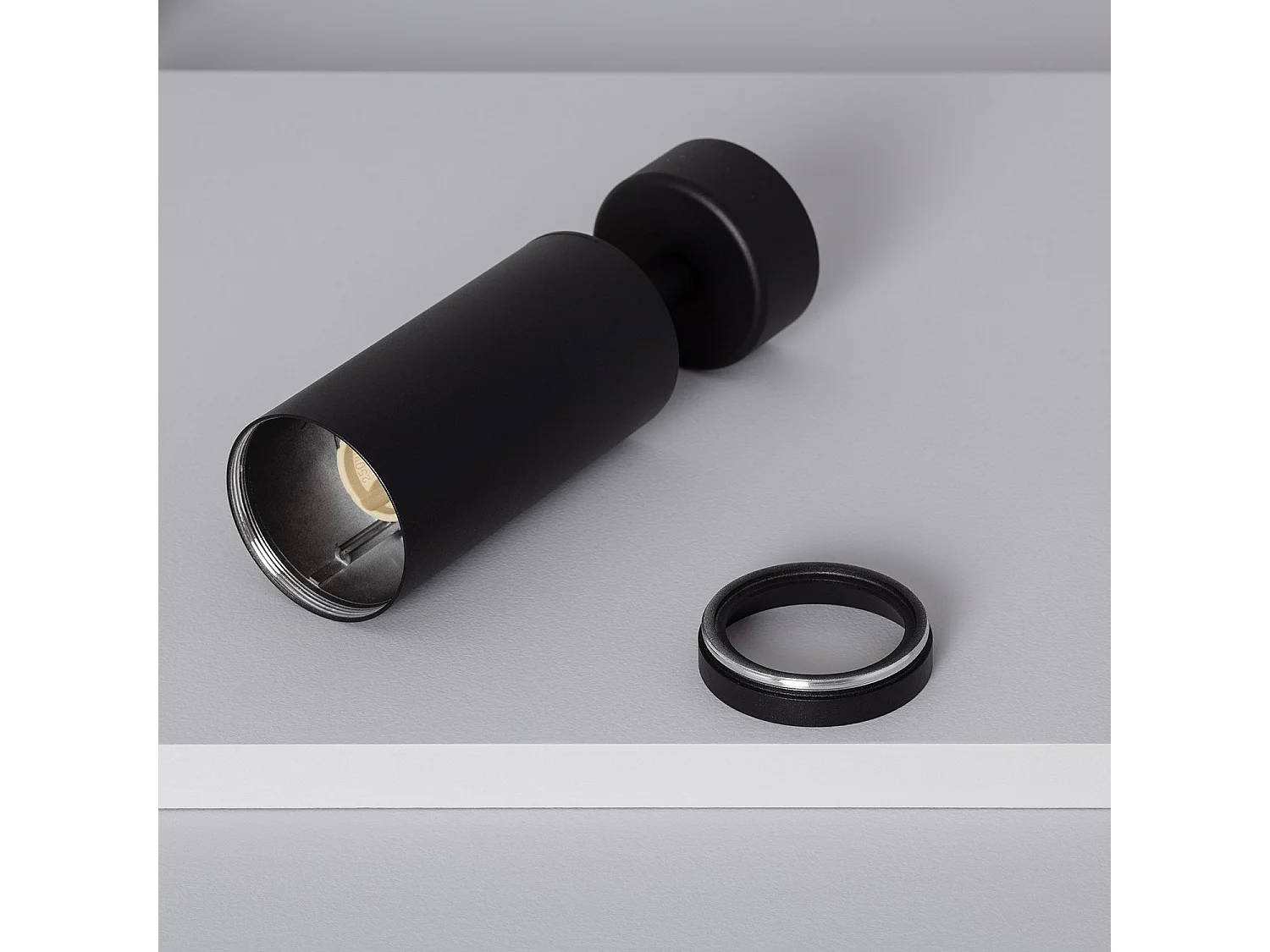 Spot à Douille Aluminium Quartz pour Ampoule GU10 Noir