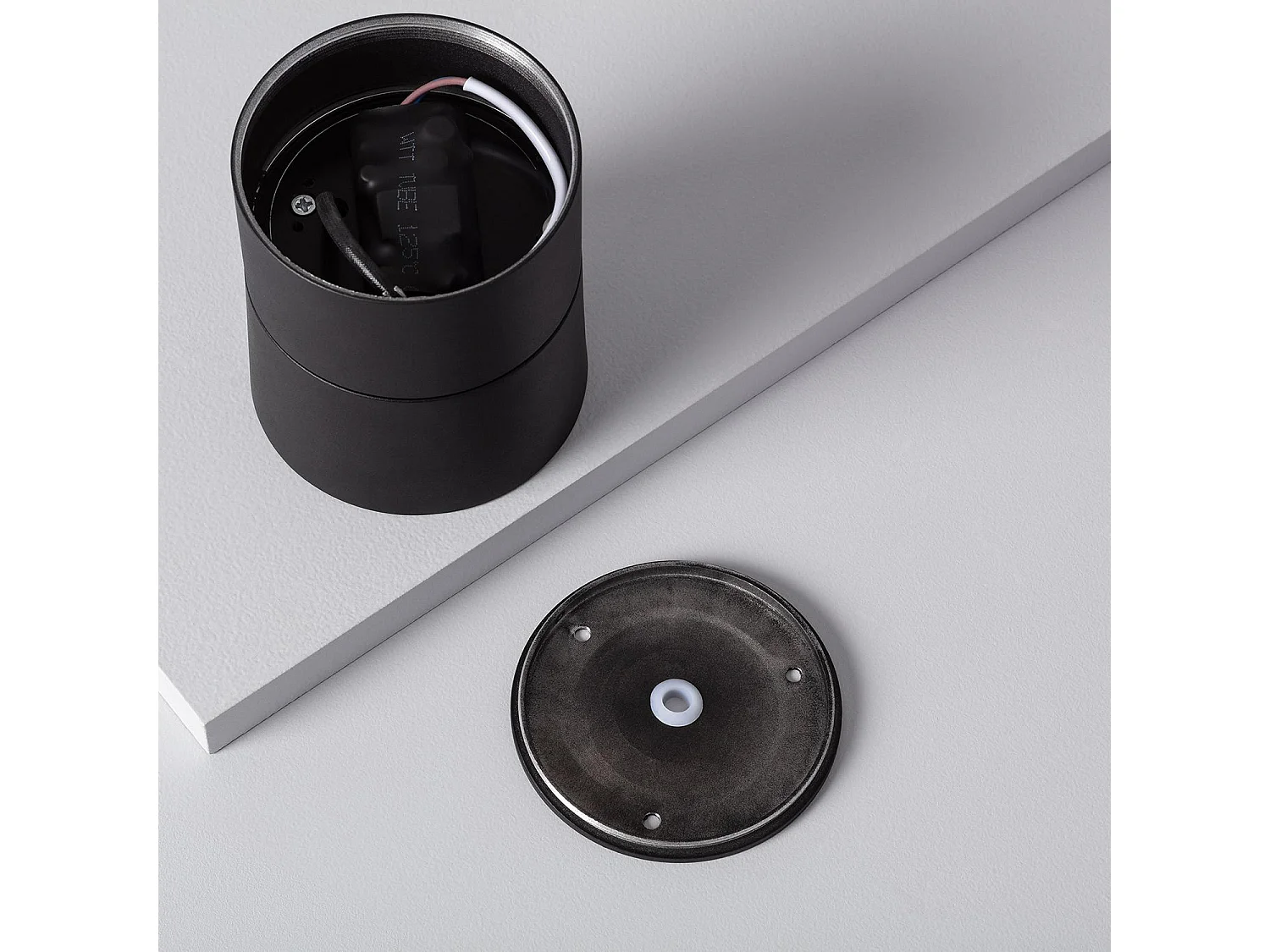 Aplique LED 15W de Aluminio Circular Negro New Onuba 2700K Blanco Cálido