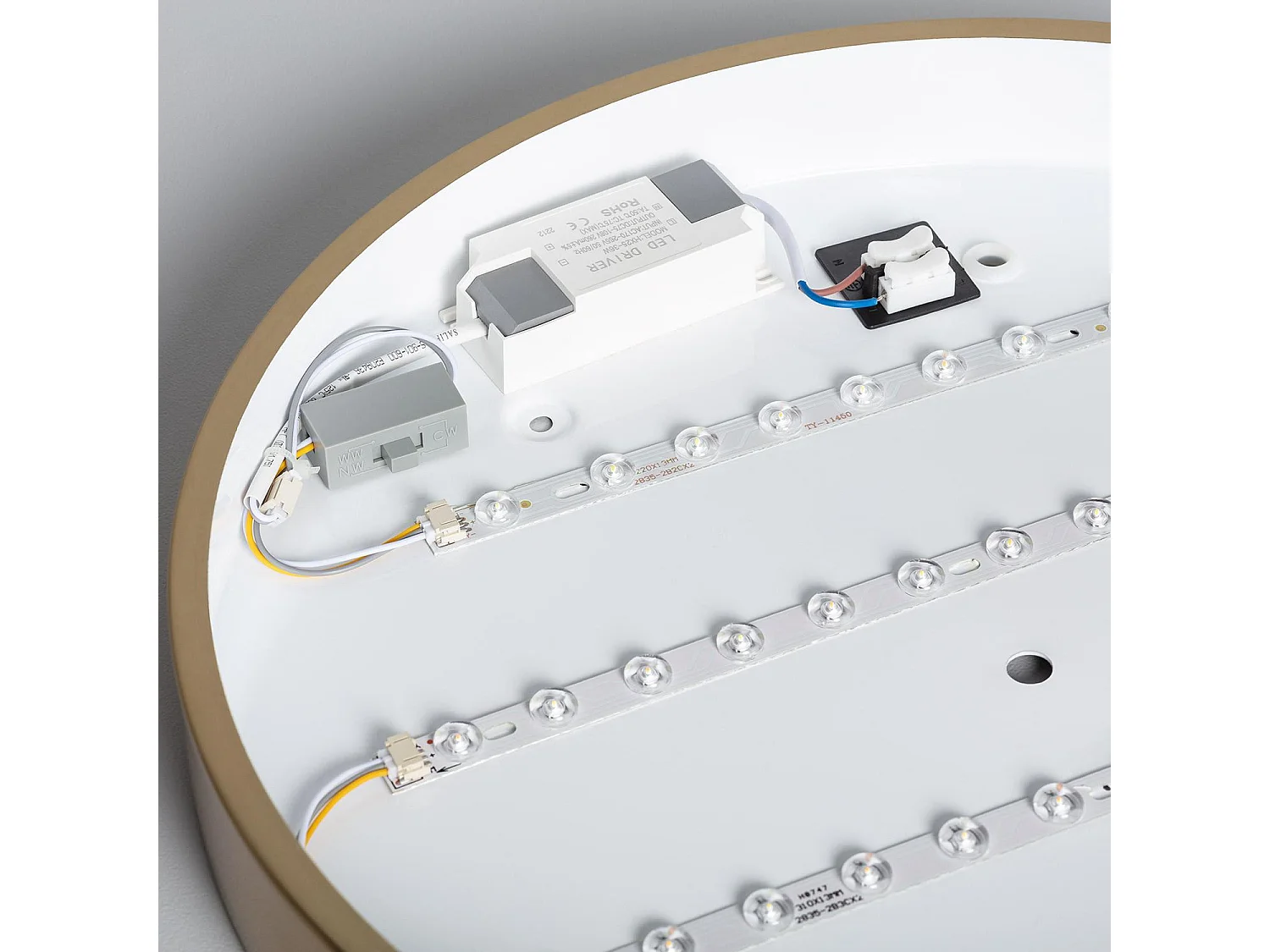 Plafonnier LED Rond Métal 18W CCT Sélectionnable Haydn Ø300 mm Doré