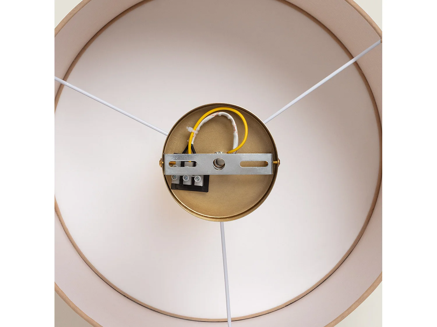 Lampada da Soffitto Metallo e Tessuto Quitón Beige