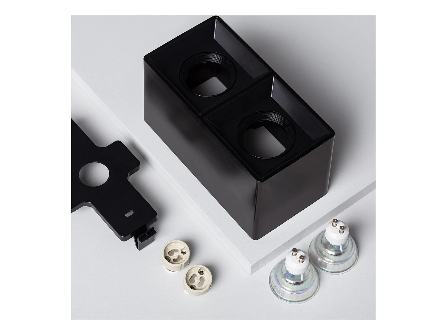 Plafonnier Space Carré Double Noir avec Ampoule GU10  4000K Blanc neutre