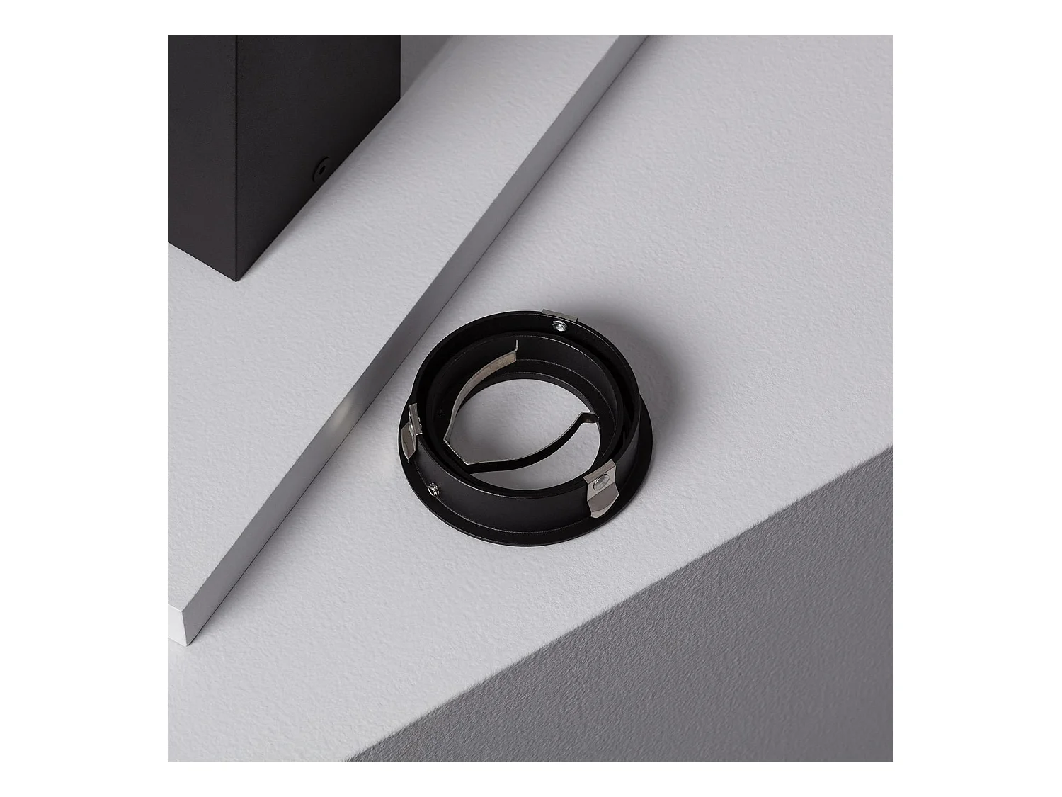 Aplique de Techo Aluminio Jaspe Negro Negro