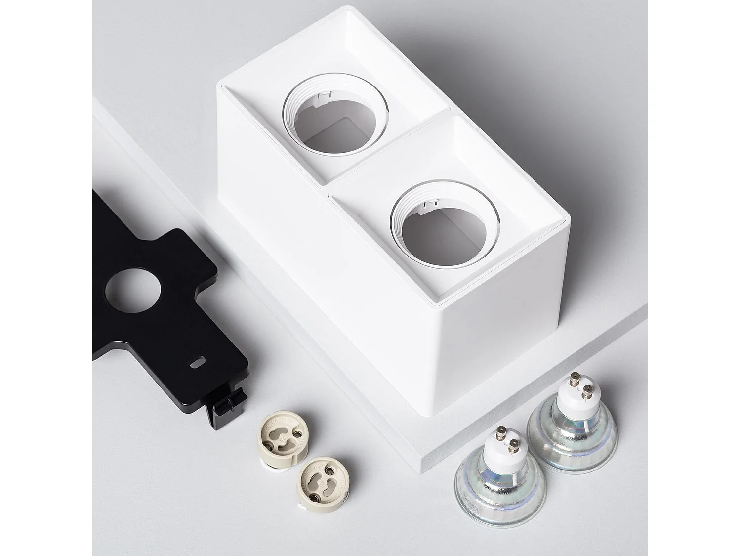 Plafonnier Space Carré Double Blanc avec Ampoule GU10 6000K Blanc froid