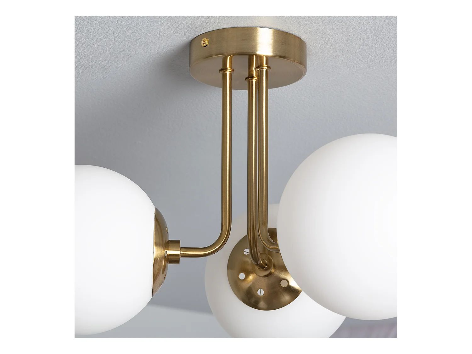 Lámpara de Techo Metal y Cristal Moonlight Brass 3 Focos Blanco