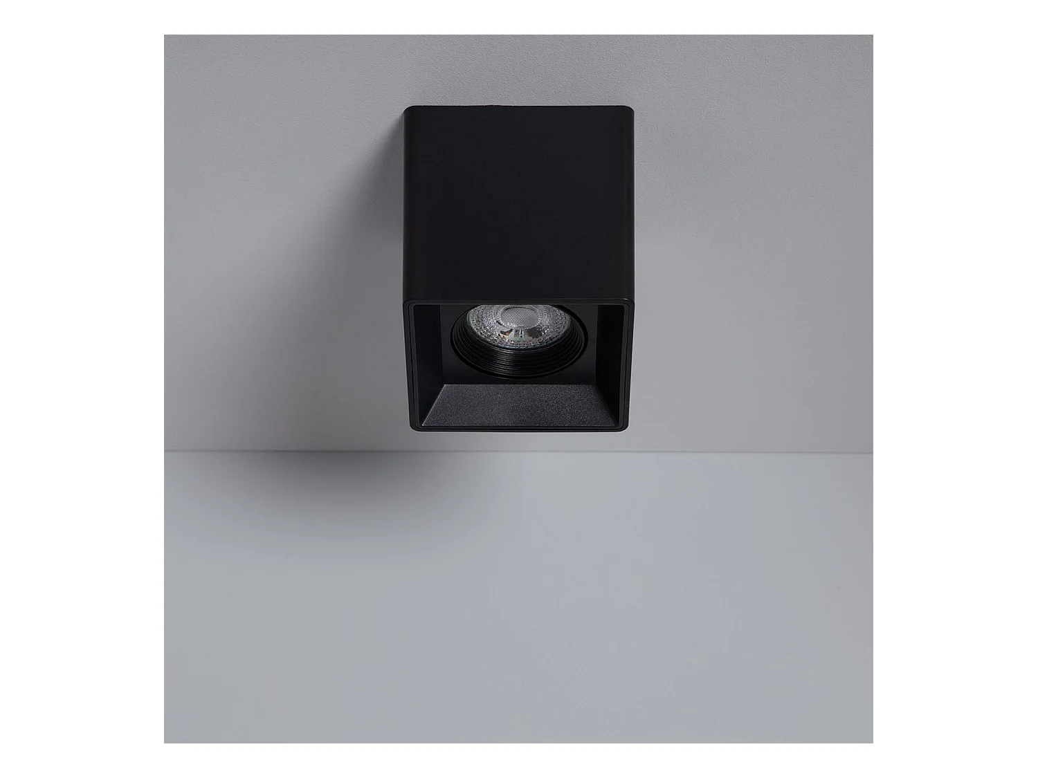 Plafonnier Space Carré Noir avec Ampoule GU10  4000K Blanc neutre